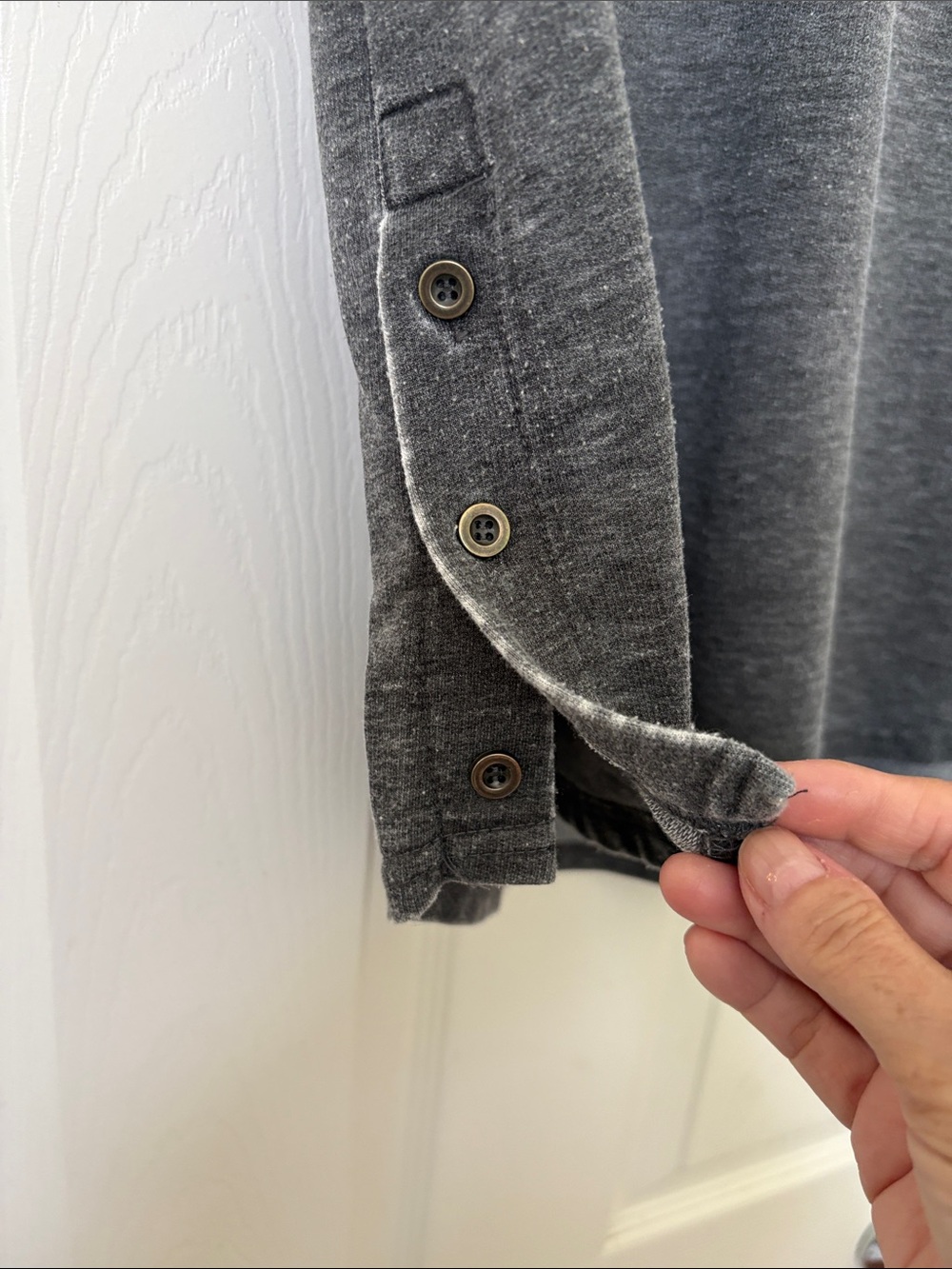 Washed Gray V-Neck 3/4 Sleeve Pullover Top - Picture 3 of 6